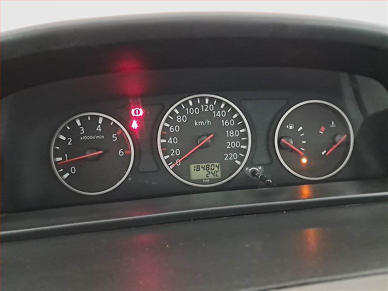 Nissan X-Trail (2007) 2.2 dCi, 4X4, Tempomat - fotka 11 z 15