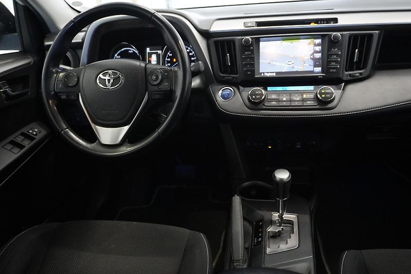 Toyota RAV4 2,5 HYBRID 4X2 AUT. - fotka 19 z 24