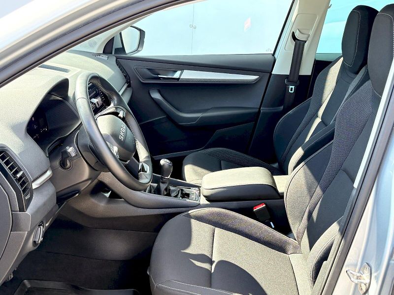 Škoda Karoq (2025) 1.5 TSI / 110 kW / SELECTION - fotka 15 z 29