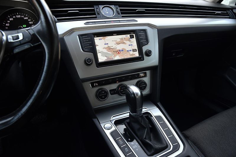 Volkswagen Passat 2.0 TDi CR DSG COMFORTLINE, TZ - fotka 20 z 50
