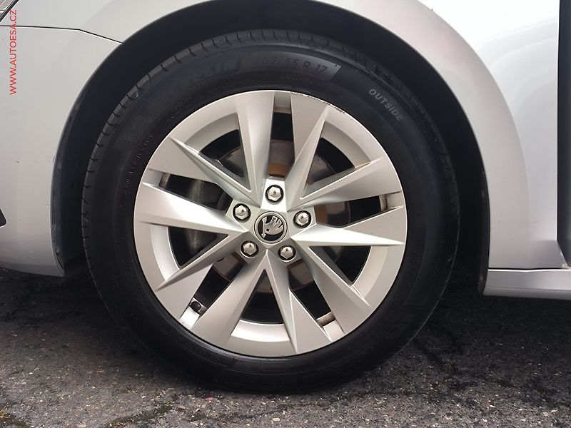Škoda Octavia (2020) 2.0TDi, Style, DSG - fotka 25 z 26