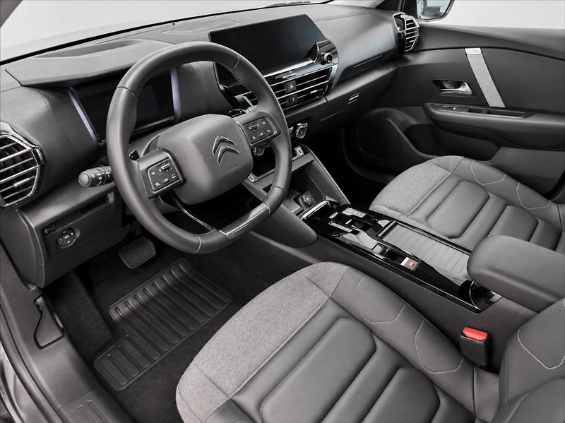 Citroën C4 1,2 PureTech 130 - fotka 8 z 13