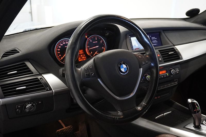 BMW X5 3.0d XDRIVE AUTOMAT - fotka 14 z 30
