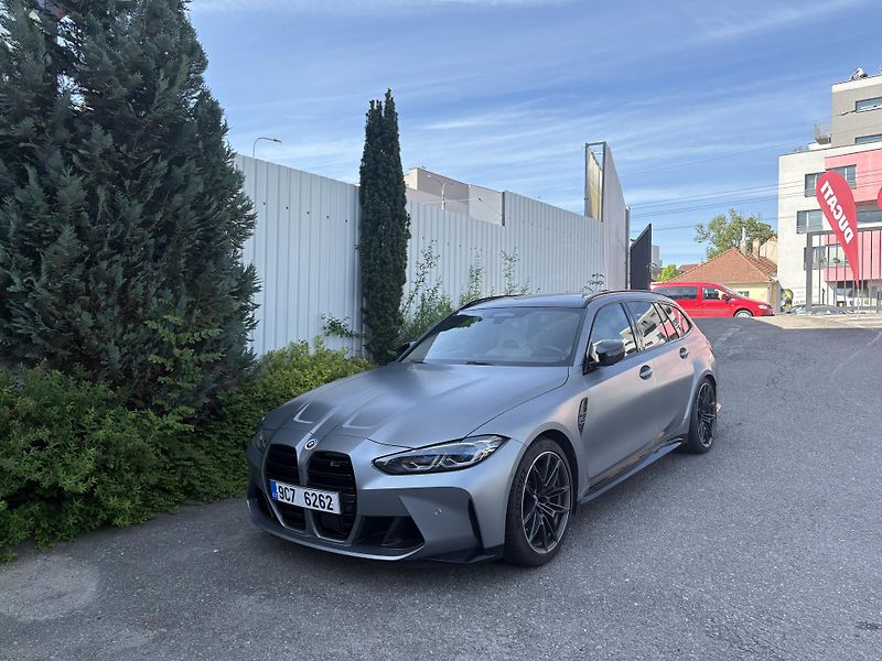 BMW M3 xDrive competition touring - fotka 6 z 6