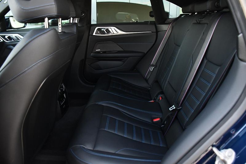 BMW Řada 4 420d FL XD MSPORT K360°1.M ČR - fotka 19 z 41