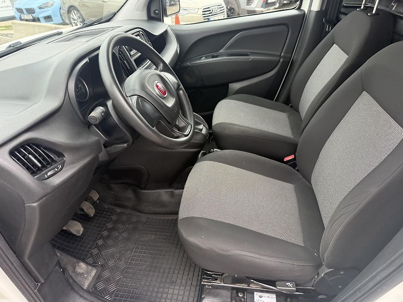 Fiat Dobló 1.3 MTJ Klimatizace - fotka 11 z 21