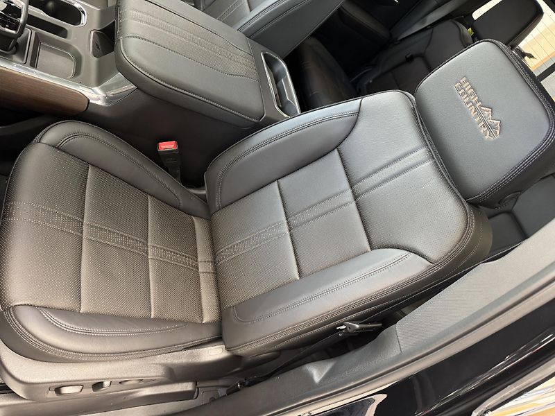 Chevrolet Silverado High Country 6,2 V8 + LPG - fotka 11 z 57