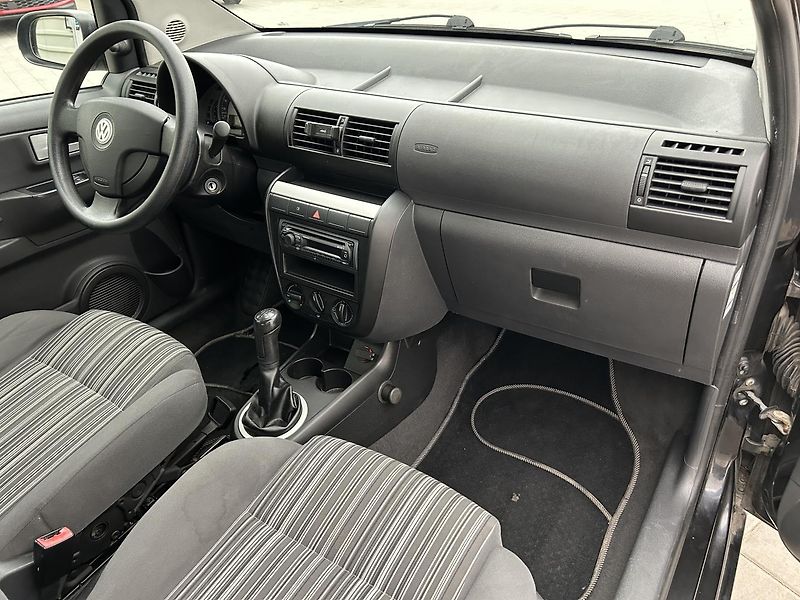 Volkswagen Fox 1.2 HTP - fotka 22 z 44