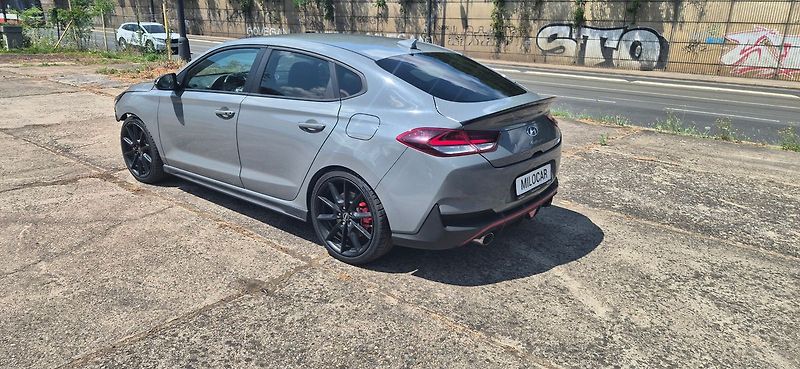 Hyundai i30 N Performance T-GDI 2.0 T-GDI - fotka 5 z 21