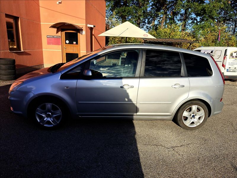 Ford C-MAX 1,6 i - fotka 8 z 22