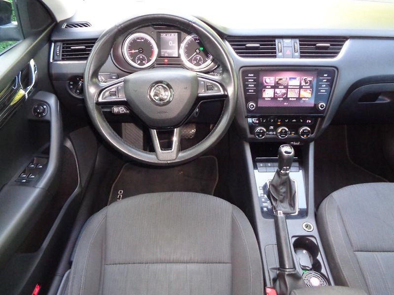 Škoda Octavia 2.0 TDI DSG STYLE PLUS 110 KW - fotka 5 z 29