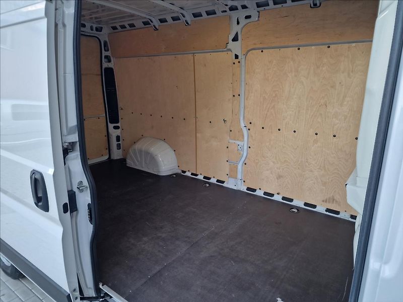 Citroën Jumper 2.2HDI 103kW L3H2,ČR,1.Maj. - fotka 16 z 43