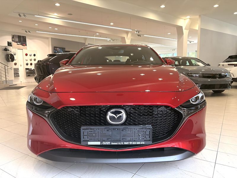 Mazda 3 (2026) 2.5L G140 6MT FWD Centre-Line - fotka 2 z 18