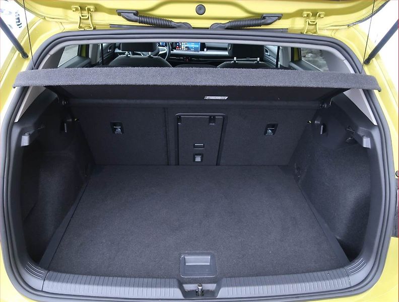 Volkswagen Golf (2020) Style 1.5 TSI - fotka 14 z 20