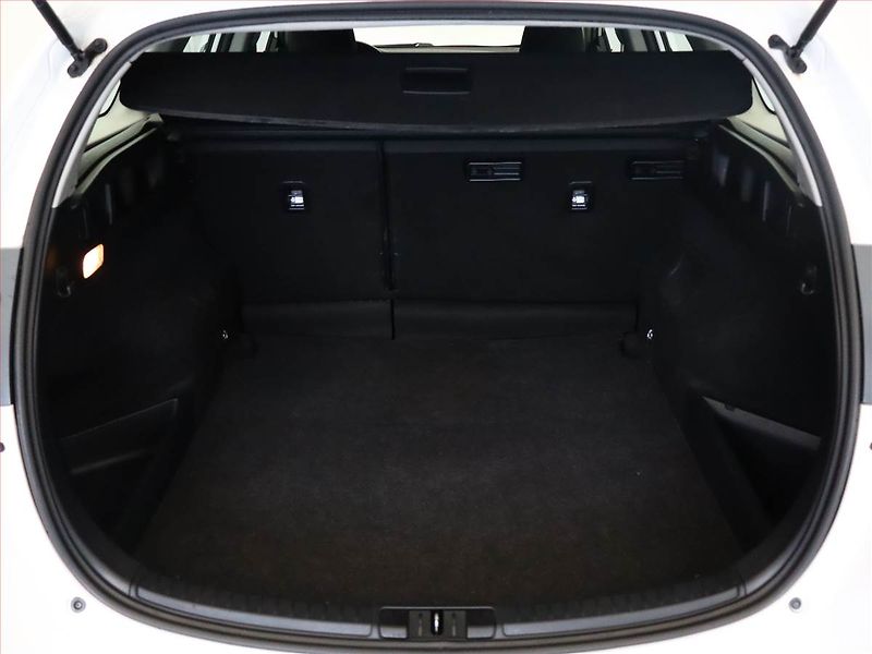 Toyota Auris (2019) 1.6 Valvematic, Serv.kniha - fotka 11 z 16