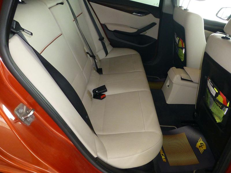 BMW X1 (2014) 2,0D*XDRIVE*PARK.KAM*VYHŘ.SED* - fotka 23 z 27