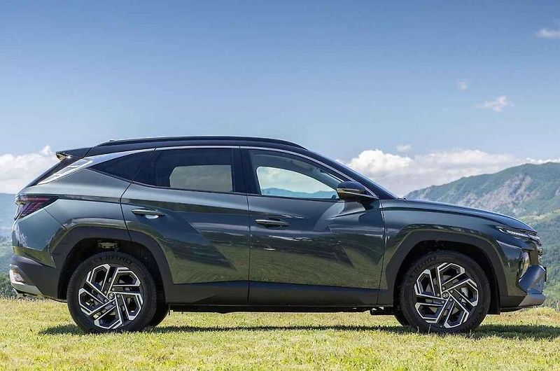 Hyundai Tucson.