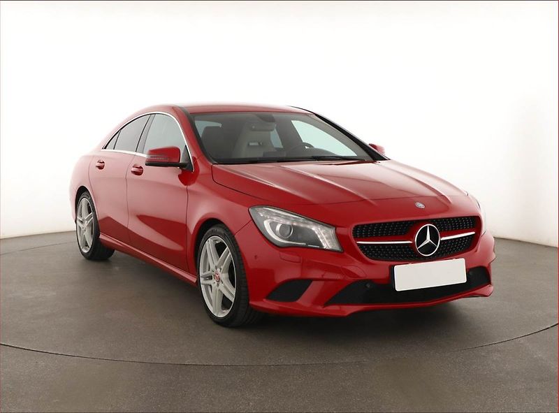 Mercedes-Benz CLA (2013) 220 CDI, Automat, Kůže, Navi - fotka 1 z 18