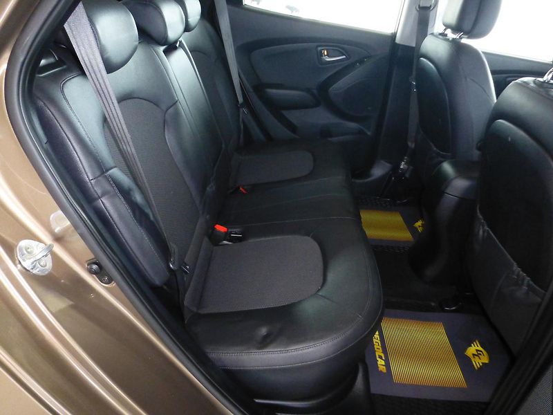 Hyundai ix35 (2015) 2,0i-122KW!!!*4X4*VYHŘ.SED**ČR - fotka 21 z 27