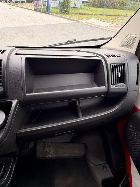Fiat Ducato 2,3  2,3 9 MÍST - fotka 27 z 36