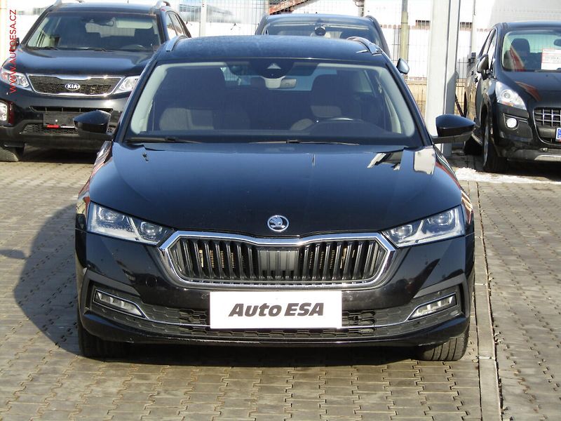 Škoda Octavia (2020) 2.0 TDi, 1.maj,ČR, Style - fotka 2 z 26