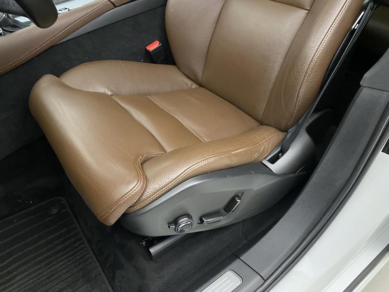 Volvo XC90 T6 AWD MOMENTUM AUT  - fotka 24 z 42
