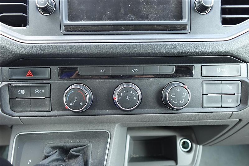 Volkswagen Crafter 2,0 TDI  VW L2H2 KLIMA - fotka 25 z 33
