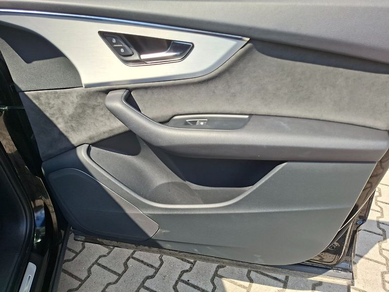 Audi Q7 (2022) 50TDI 210kW S-LINE -1.MAJ.-DPH - fotka 25 z 37