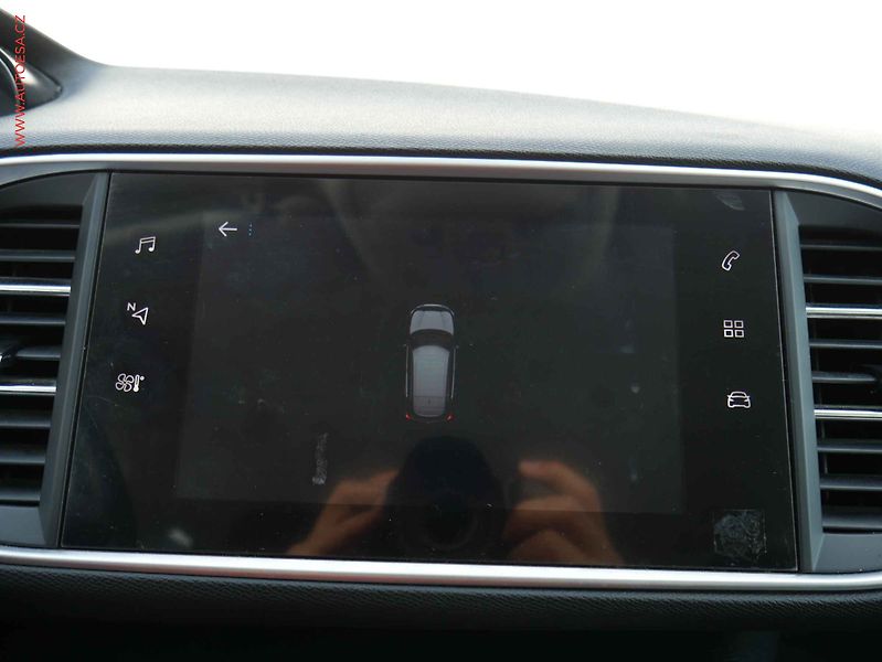Peugeot 308 (2019) 1.2PT, AC, park.asist - fotka 18 z 20