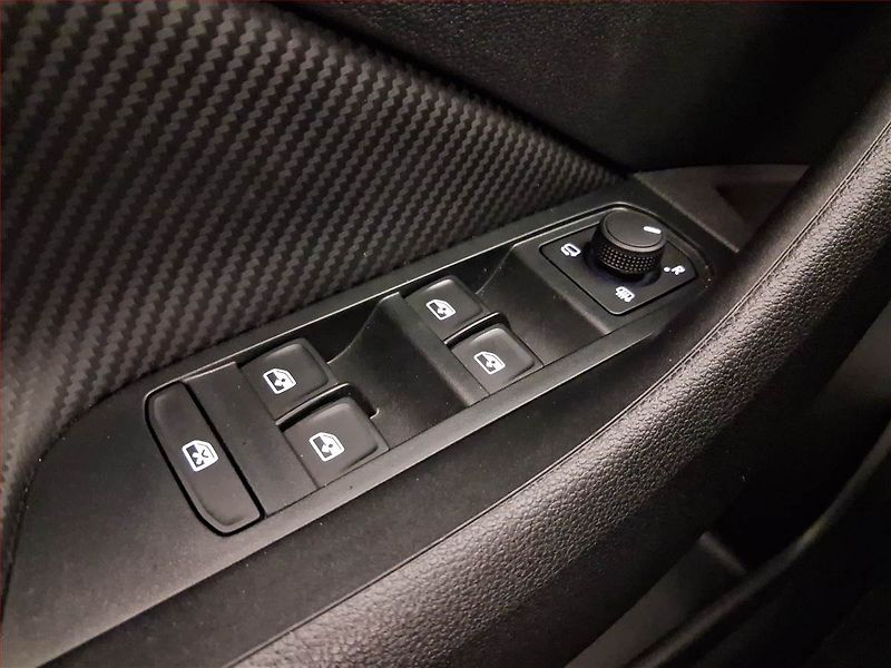 Škoda Kamiq (2025) Monte Carlo 1.0 TSI - fotka 19 z 22