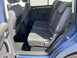 Volkswagen Touran (2013) 2.0 TDi, Comfortline, Webasto - náhled 13