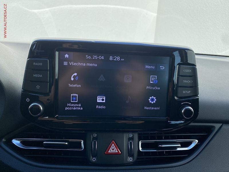 Hyundai i30 (2023) 1.5 T-GDi, ČR, Smart, TZ - fotka 17 z 18
