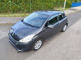 Peugeot 208 (2012) 1,6 eHDI 68Kw - náhled 11