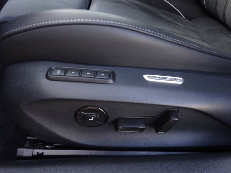 Volkswagen Passat (2025) 2,0TDi /110kW DSG Business - fotka 12 z 30