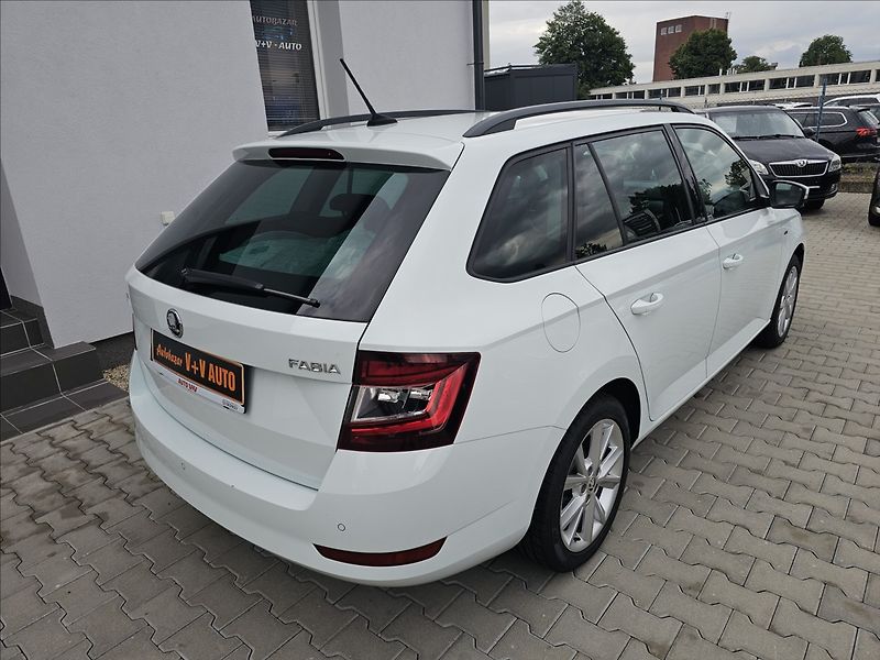 Škoda Fabia III 1,0TSi 81KW Drive - fotka 6 z 44