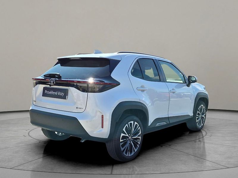 Toyota Yaris Cross 1,5 HEV Executive - fotka 2 z 20