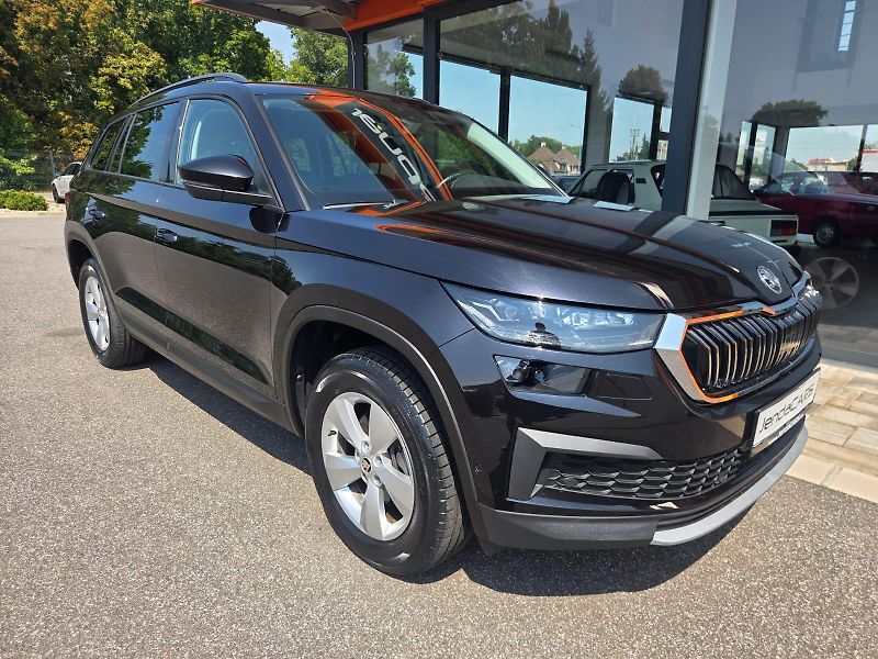 Škoda Kodiaq (2022) 2.0 TDI SERVISNÍ KNÍŽKA - fotka 3 z 10