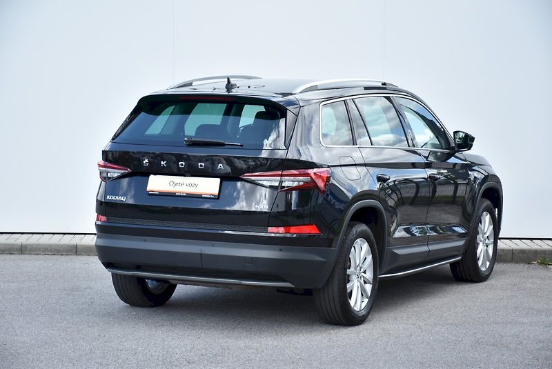 Škoda Kodiaq (2023) Style Plus 2.0 TSI 4X4 DSG - fotka 9 z 34