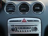 Peugeot 308 (2010) 1.6i, 1.maj,ČR, AC, tempo - náhled 15