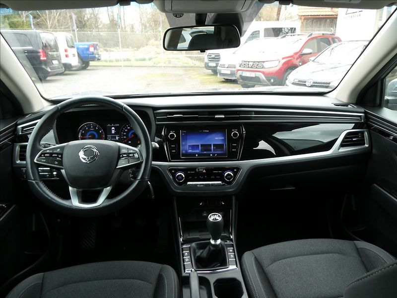 SsangYong Korando 1,5 T-GDI 120kW Style,ČR - fotka 27 z 40