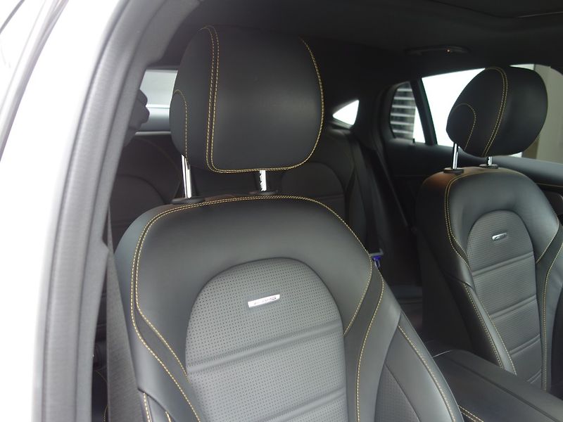 Mercedes-Benz GLC (2023) 63AMG*4M*KUPÉ*53000KM*ZÁRUKA!! - fotka 18 z 50
