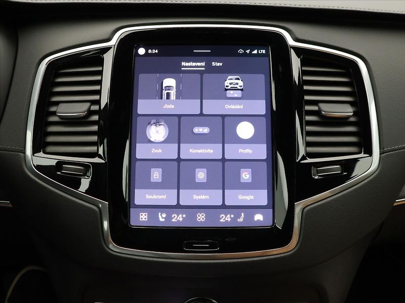 Volvo XC90 2,0 B5 173kW AWD Plus Bright C - fotka 27 z 44