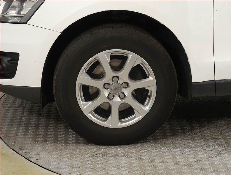 Audi Q5 (2012) 2.0 TDI, 4X4, Automat - fotka 15 z 19