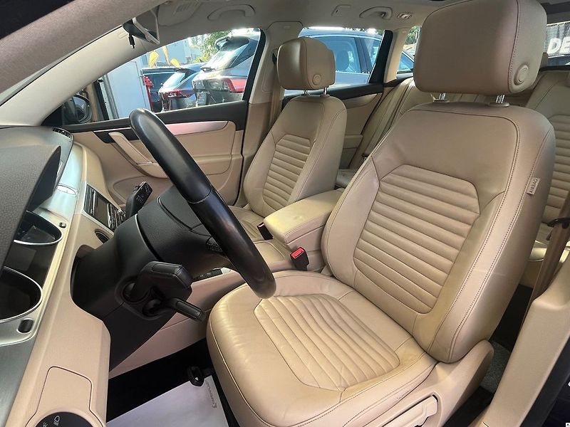 Volkswagen Passat 2.0TDi.4X4.MAN6.HIGHLINE.KŮŽE - fotka 21 z 38