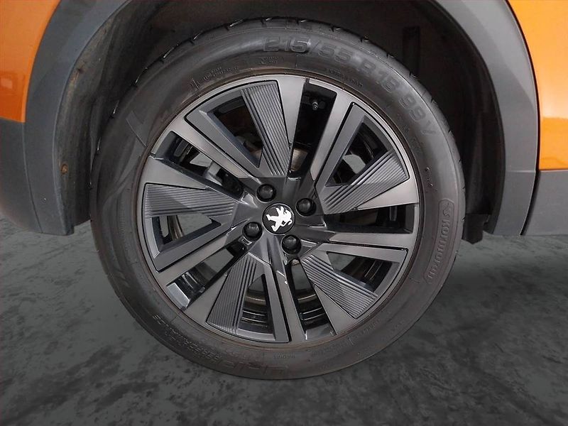 Peugeot 2008 (2020) GT Line 1.2 PureTech - fotka 15 z 17