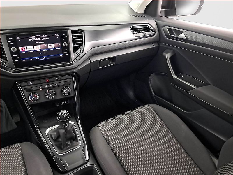 Volkswagen T-Roc (2021) 1.0 TSI, ČR,1.maj - fotka 8 z 17