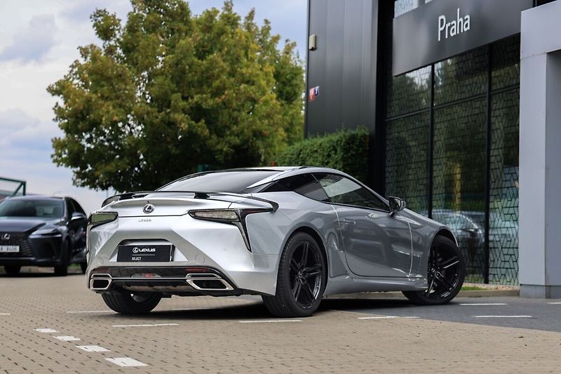 Lexus LC 500 500 BESPOKE - fotka 4 z 32