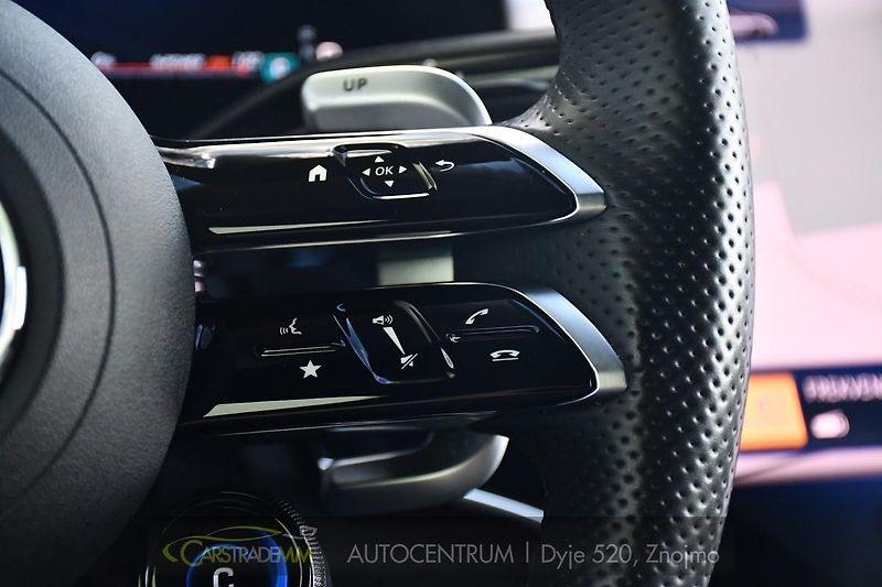 Mercedes-Benz EQE 43AMG HUD 1M PANORAMA - fotka 28 z 60
