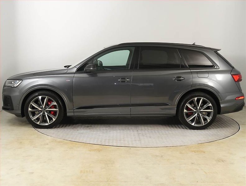 Audi Q7 (2023) 55 TFSI - fotka 3 z 26