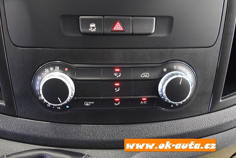 Mercedes-Benz Vito 114 CDI LONG 8 MÍST TOURER - fotka 40 z 49